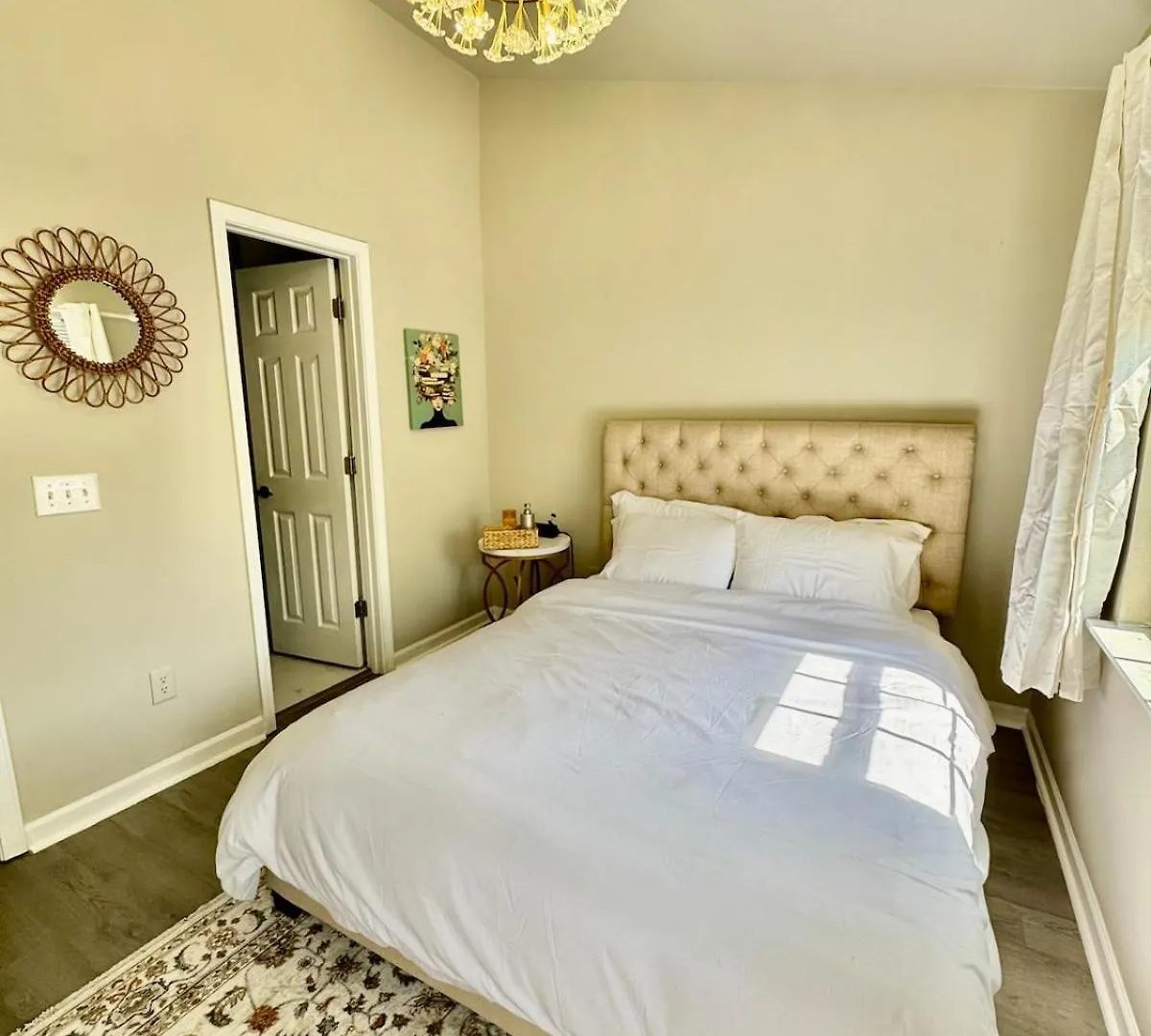 Tatil Evi Modern Entire 2-Bedroom House For 6 Guests At University City Charlotte