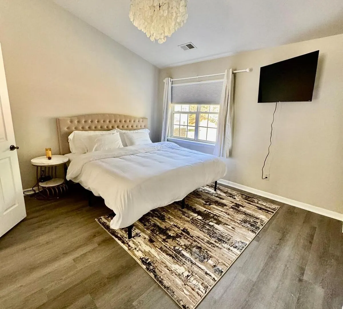 Tatil Evi Modern Entire 2-Bedroom House For 6 Guests At University City Charlotte