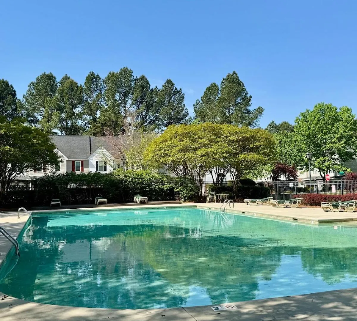 Tatil Evi Modern Entire 2-Bedroom House For 6 Guests At University City Charlotte ABD