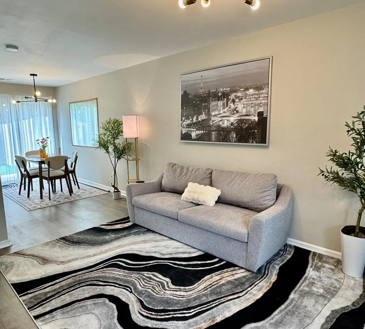 Tatil Evi Modern Entire 2-Bedroom House For 6 Guests At University City Charlotte ABD